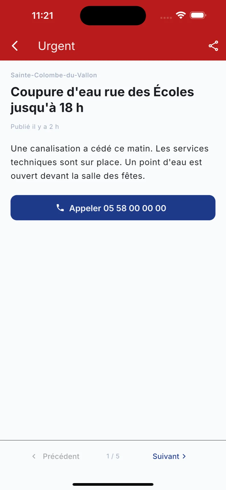 Alerte urgente de la mairie affichée dans l'application mobile : coupure d'eau rue des Écoles