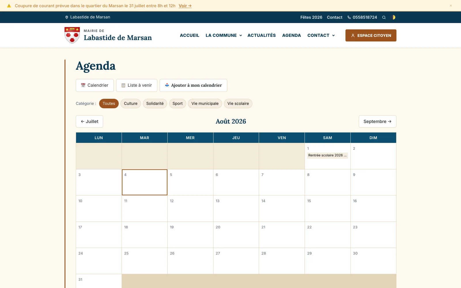 Agenda municipal public affiché en calendrier mensuel, avec filtres par catégorie